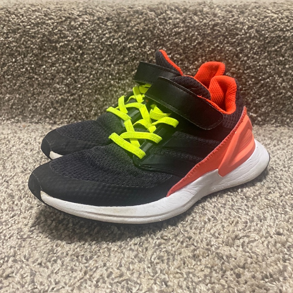 ADIDAS | Rapid Run WIDE J Sneaker